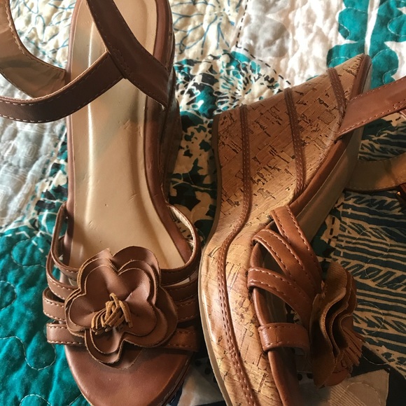 Wedges - Picture 2 of 3